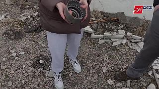 "Pozrite, čím na nás Ukrajinci strieľajú. Toto na nás strieľajú každý deň."