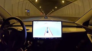 No proste Tesla