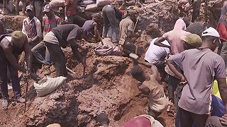 Nelegálna kobaltová baňa v DR Kongo