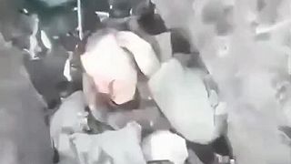 Bežný deň okupanta v zákope