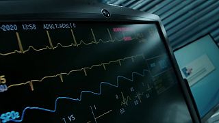 Tak a teraz budeš žiť podľa mňa, mojich programov ilúzie reality!