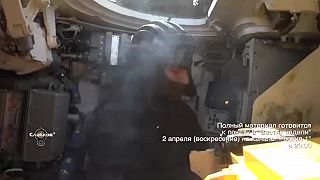 Zábery ruského tanku T-90 zvnútra
