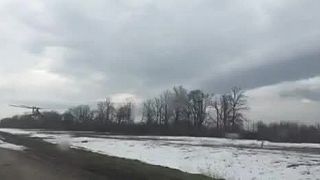 Nízky prelet ruského vrtuľníku Mi-24P
