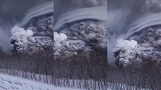 Stratovulkán Šiveluč vybuchol a popolom pokryl okolité dediny (Kamčatka, Rusko)