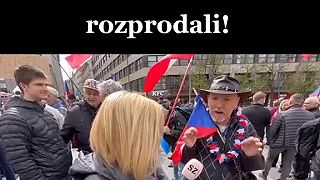 Novinárka Vs Český Pán