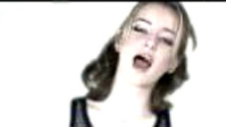 Emily - Poďme spolu lietať (2004)