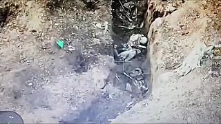 Okupantom začínajú byť pritesné zákopy