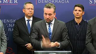K MOCI SA DERIE SOROSOVA VLÁDA 

