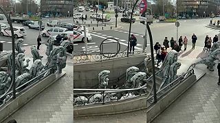 Dinosaury útočia!