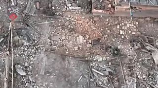 Operátori dronov 3. pluku SOF bombardujú Rusov v ruinách Marinky