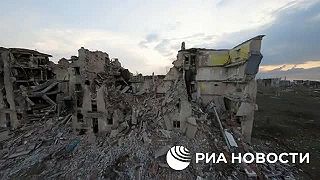 Takto vyzerá z FPV quadkoptery Artemivsk po mesiacoch urputných bojov.