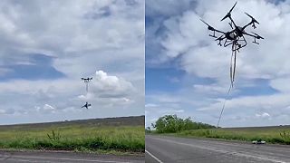 Operátor octacoptéry vylovil zostrelený dron okupantov Orlan-10 mínového poľa