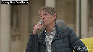 Dr. Michael Yeadon:Žádná pandemie tu nebyla & chtějí naprostou kontrolu