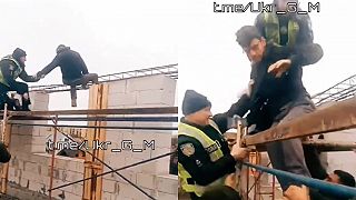 ??
Ukrajinský parkour pred odchodom do mlynčeka na mäso.