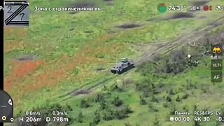 Ukrajinske BTR-4 postrielalo skupinku vlastných