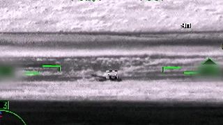 Ruský útočný vrtuľník Ka-52 Alligator vs. ukrajinský tank