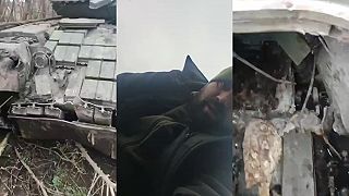 Ukrajinský vojak ukazuje, čo urobila ruská mína s jeho tankom