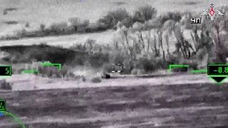 Ruský vrtuľník Ka-52 zničil pohybujúce sa ukrajinské vozidlá aj s posádkou!