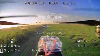 Zničenie viacerej ukrajinskej obrnenej techniky FPV dronmi
