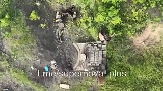 Ivan našťastie chytil granát a zahodil ho