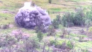 Zlikvidovanie opusteného ukrajinského tanku T-72AV v Záporožskej oblasti
