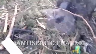 Fatálne následky priamym zásahom plameňometným systémom (DRSNÉ ZÁBERY)