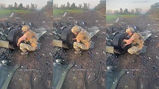 Z amerického viacúčelového vozidla Humvee ostala iba jedna pneumatika