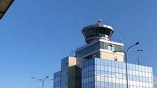 Pán Kučera volá na technický dispečing pražského letiska
