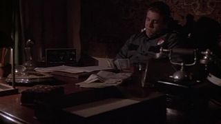 MacGyver 1x20 Utek