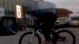 Tailwhip z Bunnyhopu (MTB)