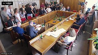 Otec napadnutého farmára medveďom a jeho prejav v parlamentnom výbore
