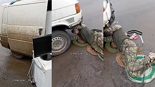 ️Ukrajinskí bojovníci podľa starej tradície opúšťajú svoje pozície.