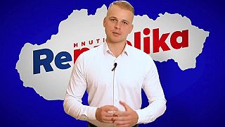 Slovač by mohla,mala,môže,musí a bude platit viac! ZA VŠETKO! A držte pysky!