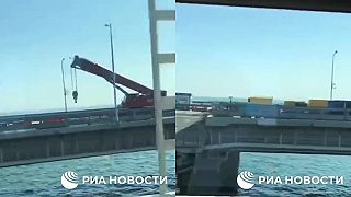 Oprava Krymského mostu je v plnom prúde...
