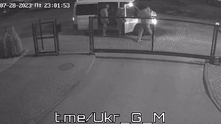 Len pekne pod snami. V dodávočke ťa čaká prekvapenie. (ukromobilizácia)