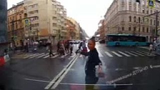 Za to, že ju pustil sa mu odvďačila svojským spôsobom
