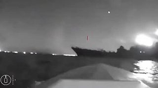Povrchový dron útočí na ruskú vysadkovu loď