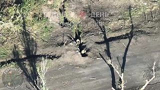 Ukrajinský vojak sa snažil zostreliť prilietajúci dron (CITLIVÉ ZÁBERY)