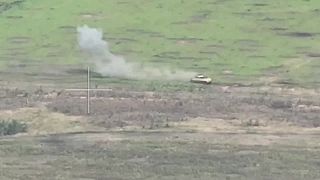 Lacný ruský droník zničil drahé americké bojové vozidlo pechoty Bradley