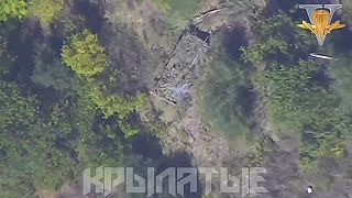 Zničenie ukrajinského BMP-2 dronom Lancet