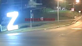 Nespokojný občan Belgorodu podpálil fašistickú "Z"svastiku