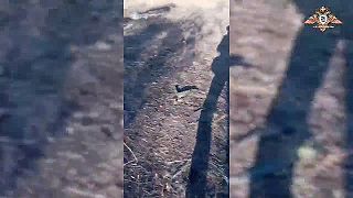 Rusi zmasakrovali ukrajicov. Dvaja ukro chlapci mali šastie a padli do zajatia.