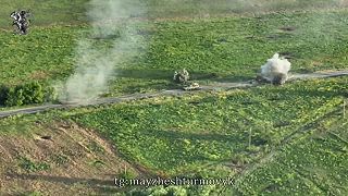 Tank po priamom zásahu delostrelectva