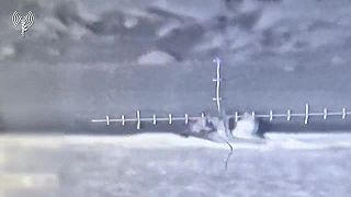 Izraelská bojová loď ničí jednotky Hamasu