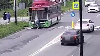 Trolejbus zrazil cyklistu