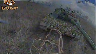 Ruskí operátori dronov si zgustli na nemeckom tanku Leopard 2
