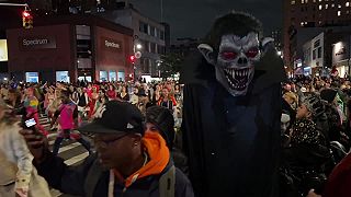 V mestskej časti West Village v New Yorku oslavujú Halloween každý rok takto