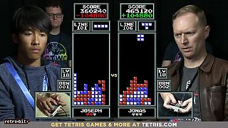 Jeden z najlepší Tetrisových súbojov histórie (Jonas Neubauer vs. Joseph Saelee)