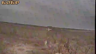 Porošenkom vychvaľovaný moderný ukrajinský tank T-72AMT si neškrtol proti dronu