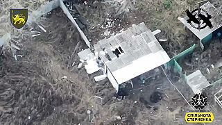 4 okupanti sa ukryli pred nebezpečím zo vzduchu